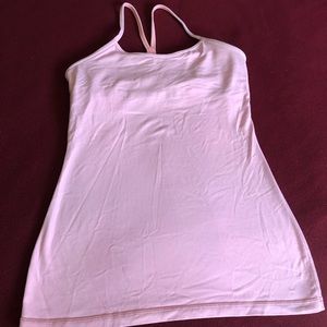 🧚🏻‍♀️Lululemon Tank Peach color